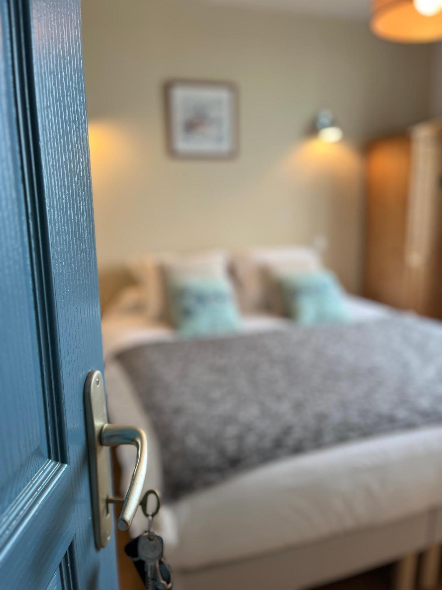 Les Transats Chambre Et Appartements Face A La Mer Barfleur Buitenkant foto
