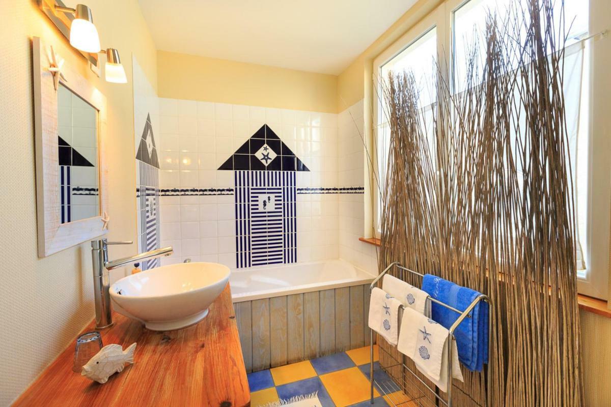 Les Transats Chambre Et Appartements Face A La Mer Barfleur Buitenkant foto